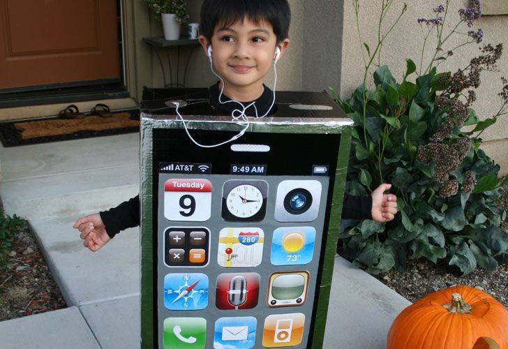 Halloween Cell Phone Costumes
