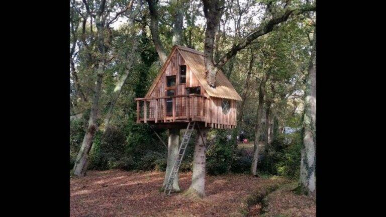 pallet tree house